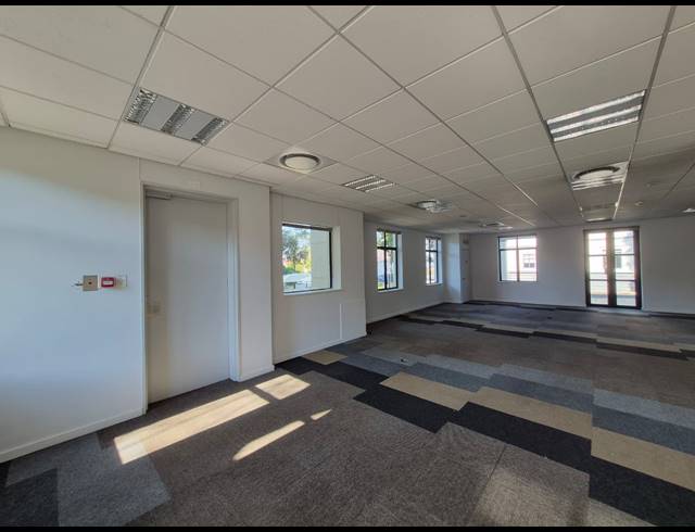 359M² OFFICE TO LET IN ILLOVO